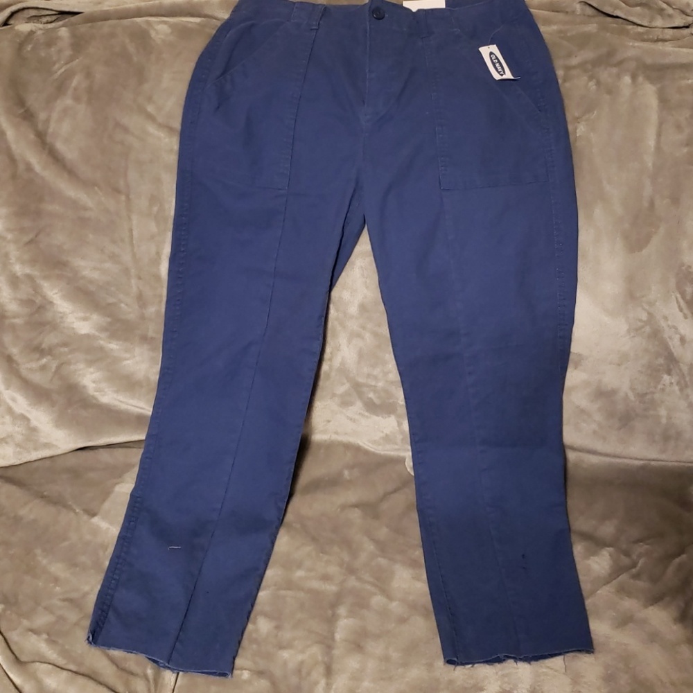 NWT Old Navy Cotton/ Spandex capris